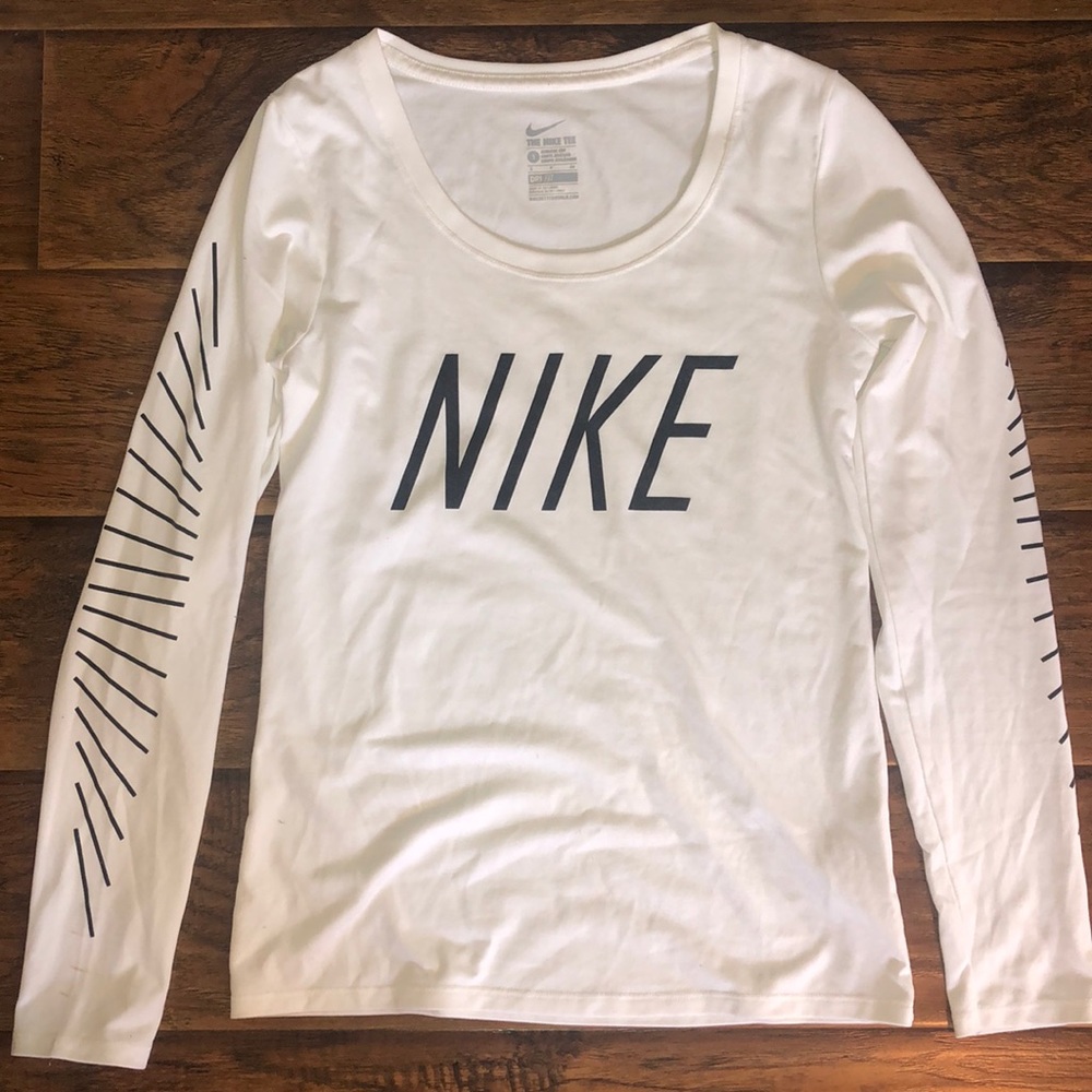 Nike long sleeve dri fit shirt